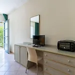 شقة Borgoverde-11 By Interhome
