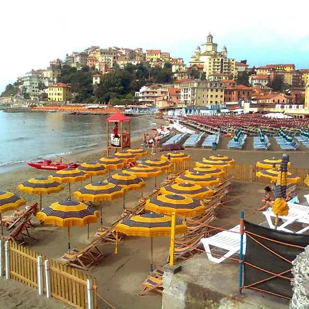 アパート Borgoverde-11 By Interhome